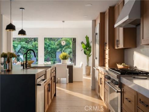 22  Rue Cannes  , Newport Beach, CA