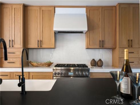 22  Rue Cannes  , Newport Beach, CA