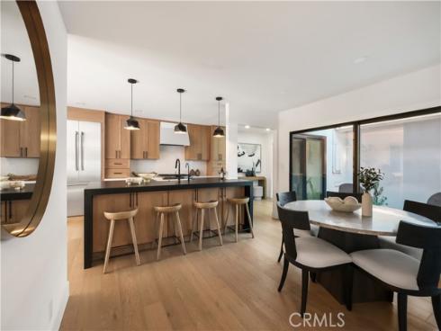 22  Rue Cannes  , Newport Beach, CA