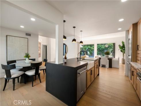 22  Rue Cannes  , Newport Beach, CA