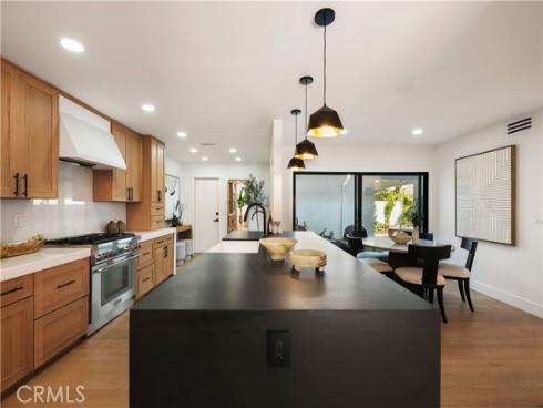 22  Rue Cannes  , Newport Beach, CA