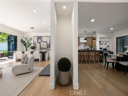 22  Rue Cannes  , Newport Beach, CA