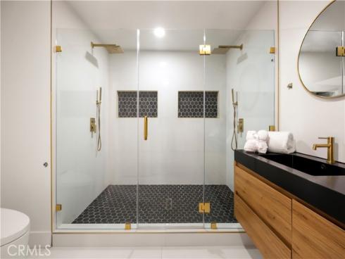 22  Rue Cannes  , Newport Beach, CA