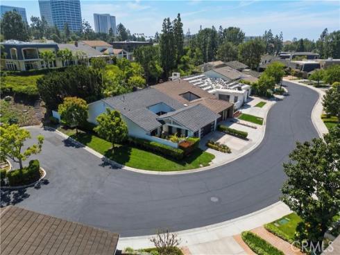 22  Rue Cannes  , Newport Beach, CA