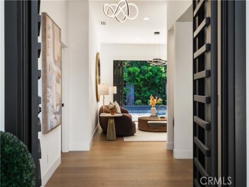 22  Rue Cannes  , Newport Beach, CA