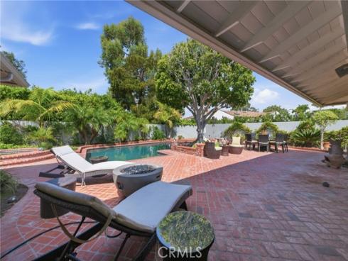 1633  Santiago  , Newport Beach, CA