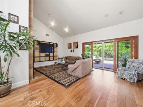 1633  Santiago  , Newport Beach, CA