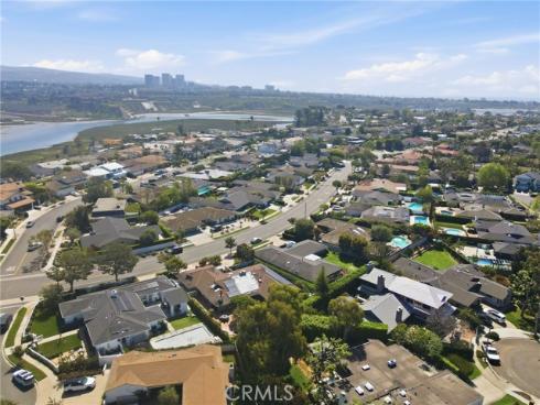 1633  Santiago  , Newport Beach, CA