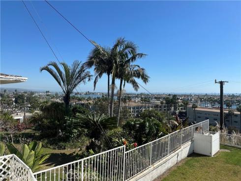 1221  Kings Road  , Newport Beach, CA