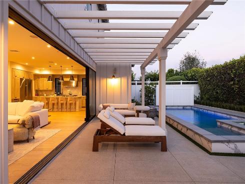 1423  Mariners  , Newport Beach, CA