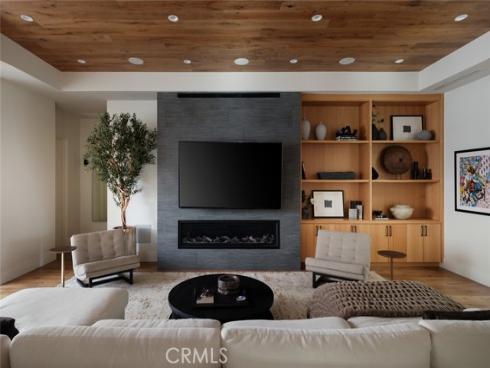 2325 E 16th  , Newport Beach, CA