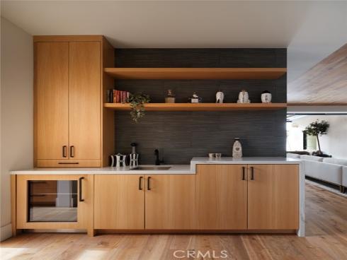 2325 E 16th  , Newport Beach, CA