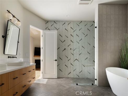 2325 E 16th  , Newport Beach, CA