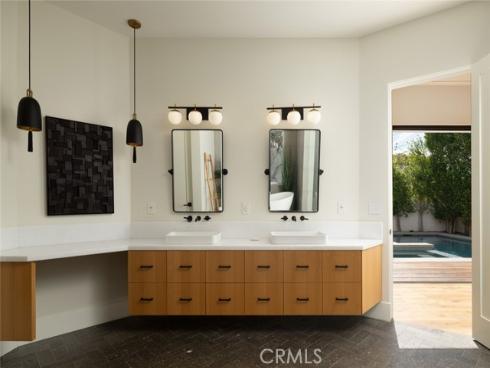 2325 E 16th  , Newport Beach, CA