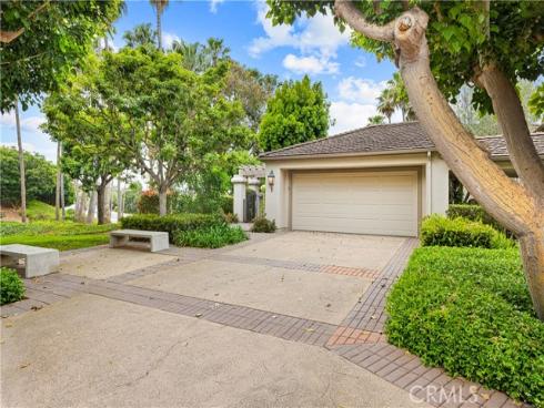 1  Sea Cove Lane  , Newport Beach, CA