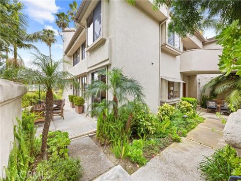 1  Sea Cove Lane  , Newport Beach, CA