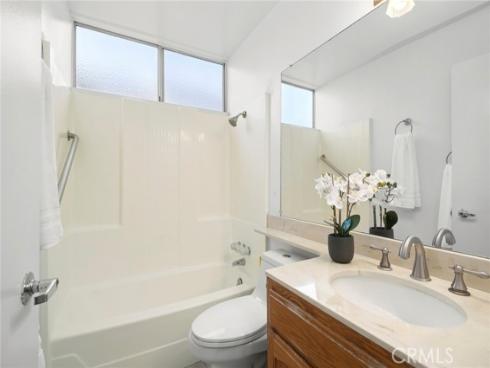 2030  Port Weybridge  , Newport Beach, CA