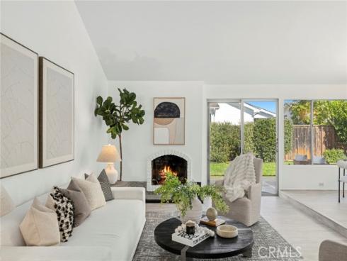 2030  Port Weybridge  , Newport Beach, CA