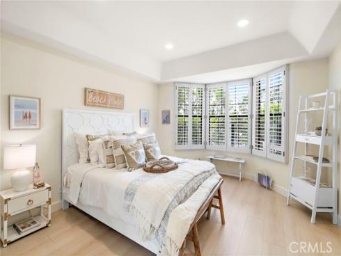 15  Sea Cove  , Newport Beach, CA