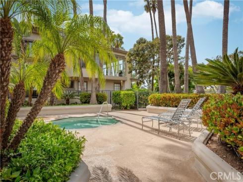 15  Sea Cove  , Newport Beach, CA