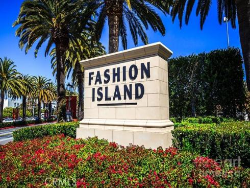 15  Sea Cove  , Newport Beach, CA