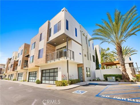 39  Ebb Tide Cir  , Newport Beach, CA