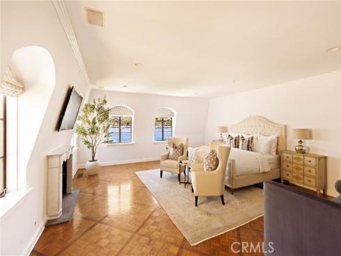 2116 E Balboa   Boulevard, Newport Beach, CA