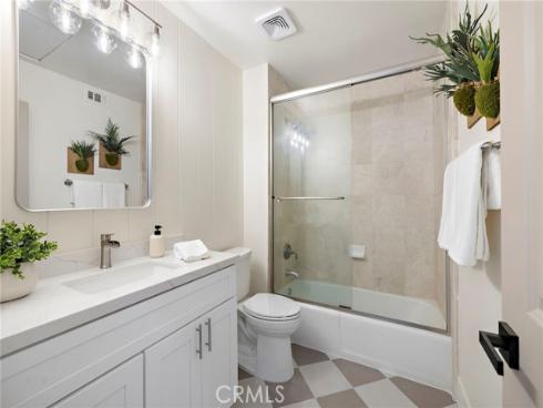 4 Odyssey Court, Newport Beach, CA