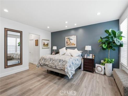 51  Seabrook Cove  , Newport Beach, CA