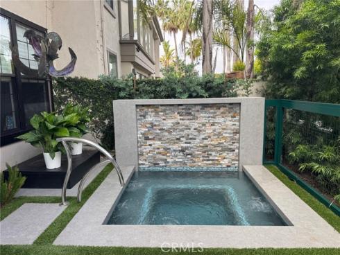 51  Seabrook Cove  , Newport Beach, CA