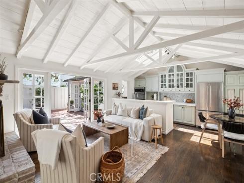 2571  Waverly   Drive, Newport Beach, CA