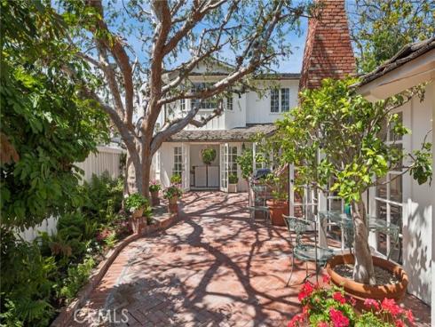 2571  Waverly   Drive, Newport Beach, CA