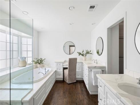 2571  Waverly   Drive, Newport Beach, CA