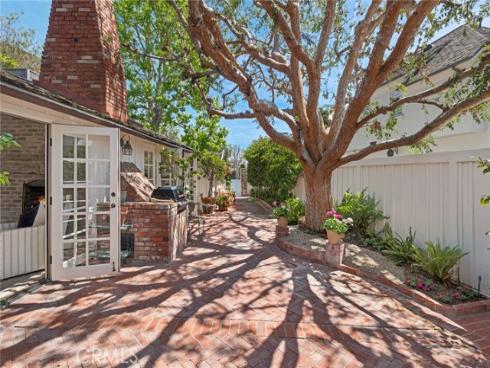 2571  Waverly   Drive, Newport Beach, CA