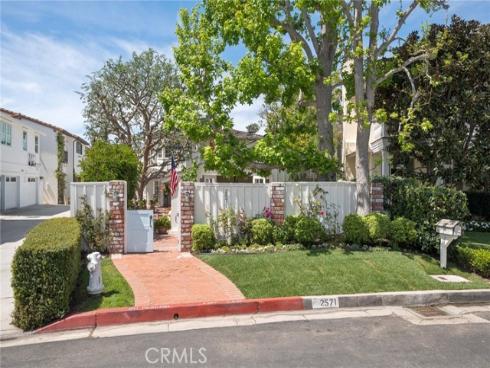 2571  Waverly   Drive, Newport Beach, CA