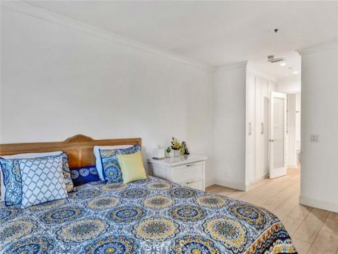 950  Cagney  207 , Newport Beach, CA