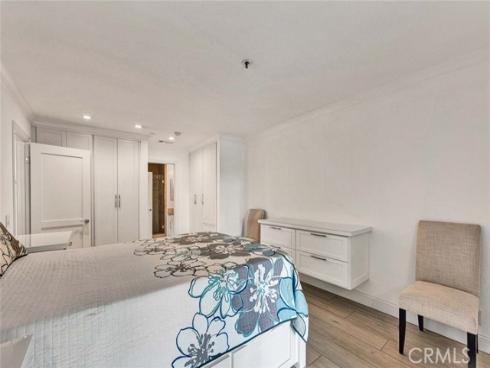 950  Cagney  207 , Newport Beach, CA