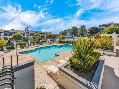 950  Cagney  207 , Newport Beach, CA