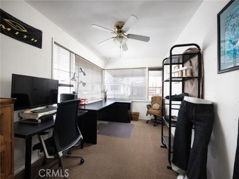 327  Onyx  , Newport Beach, CA