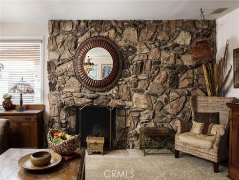 327  Onyx  , Newport Beach, CA