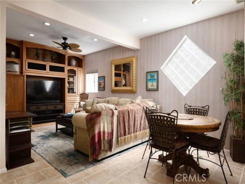 327  Onyx  , Newport Beach, CA