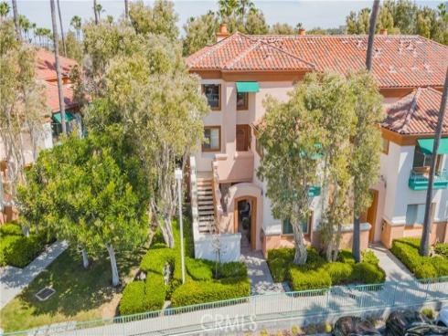 46  Villa Point  , Newport Beach, CA