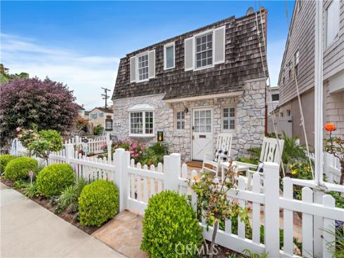 224  Amethyst  , Newport Beach, CA