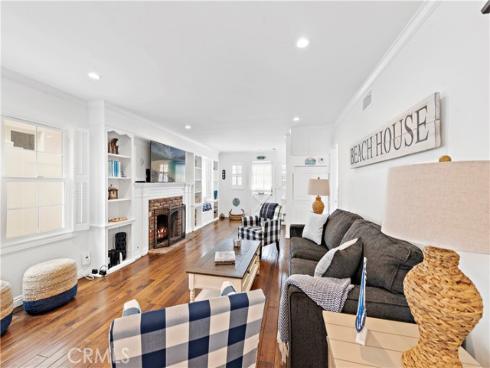 224  Amethyst  , Newport Beach, CA