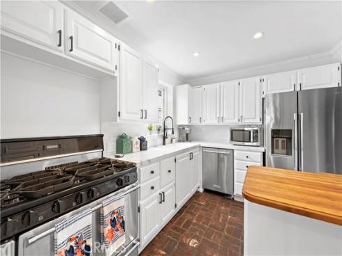 224  Amethyst  , Newport Beach, CA