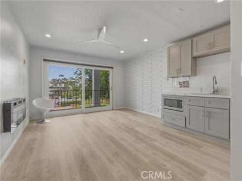 101  Scholz  225 , Newport Beach, CA