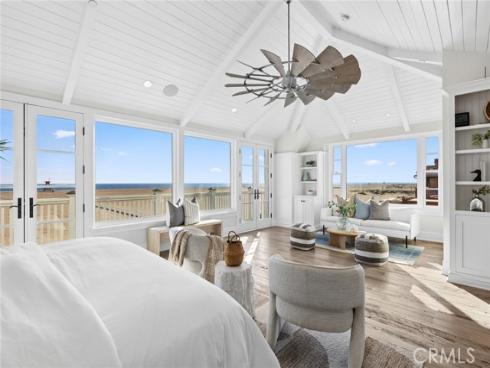 524 W Oceanfront  , Newport Beach, CA