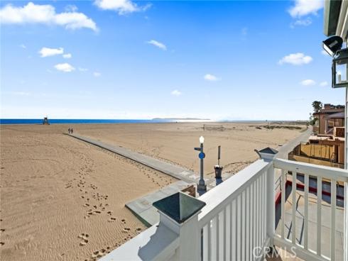 524 W Oceanfront  , Newport Beach, CA