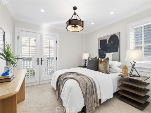 524 W Oceanfront  , Newport Beach, CA