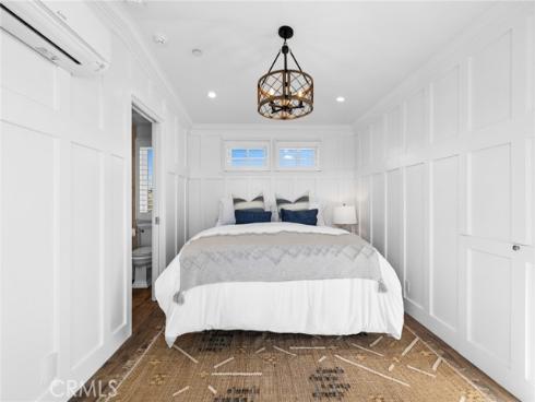 524 W Oceanfront  , Newport Beach, CA